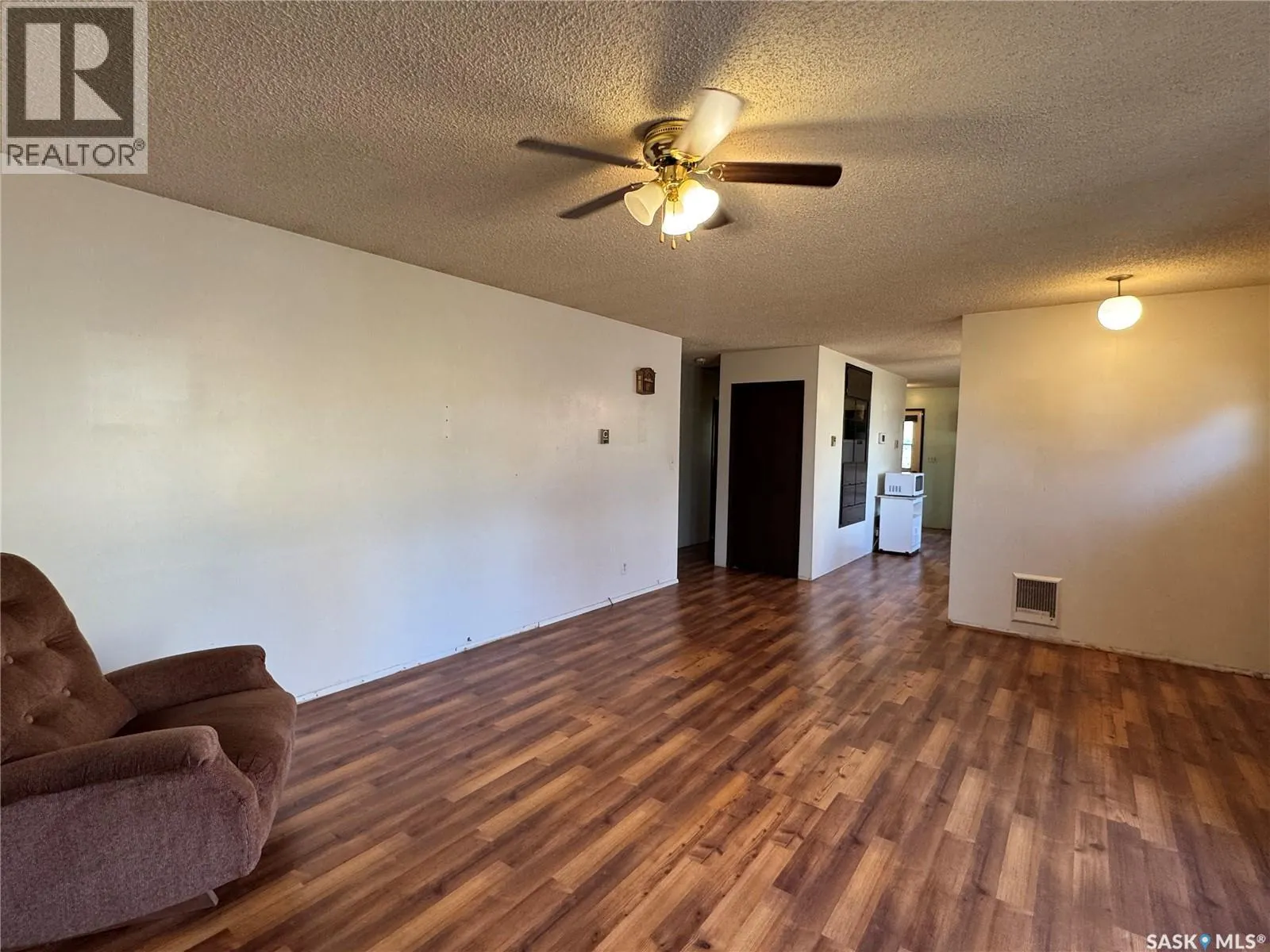 202 4th AVENUE