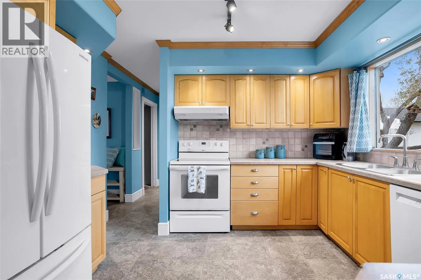 258 Assiniboine DRIVE