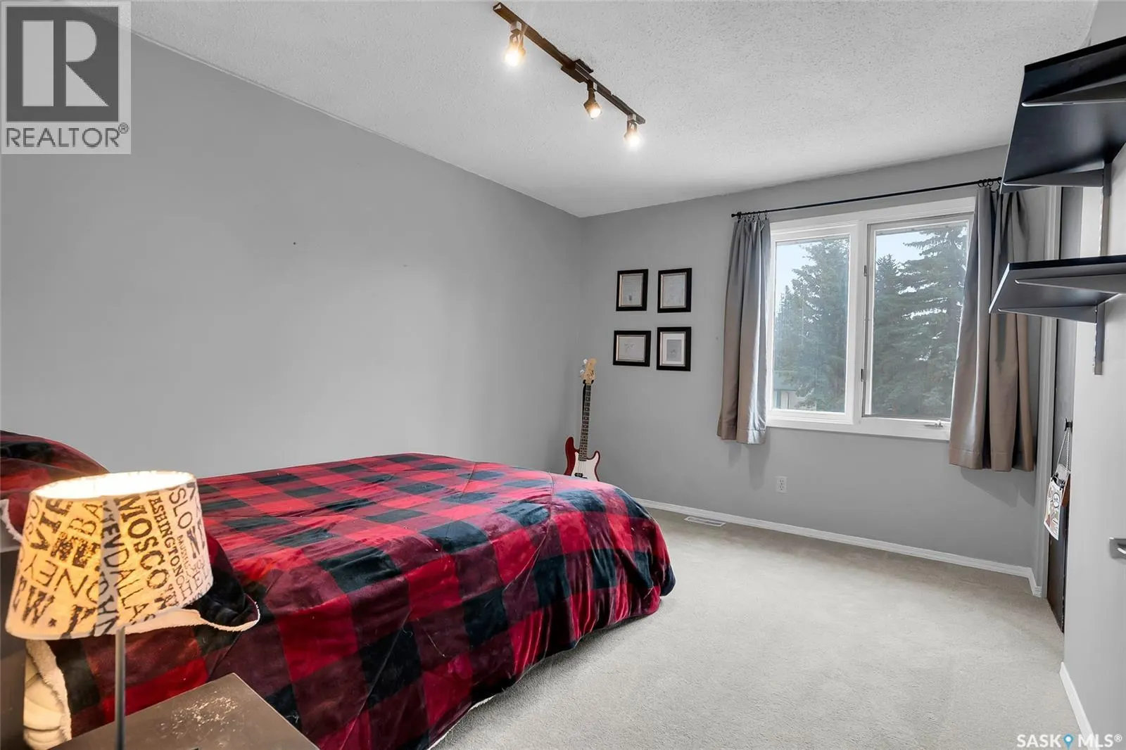 258 Assiniboine DRIVE