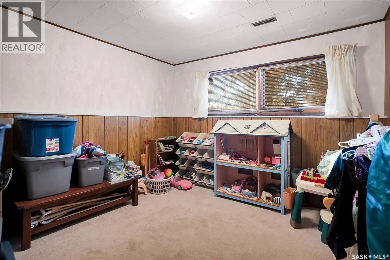 202 Begg CRESCENT
