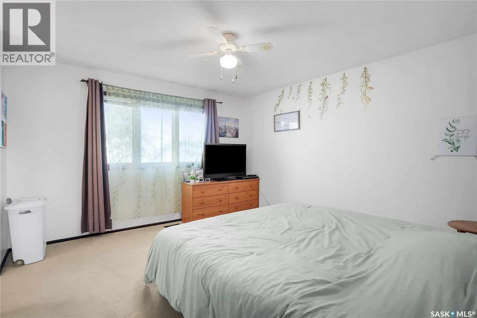 202 Begg CRESCENT