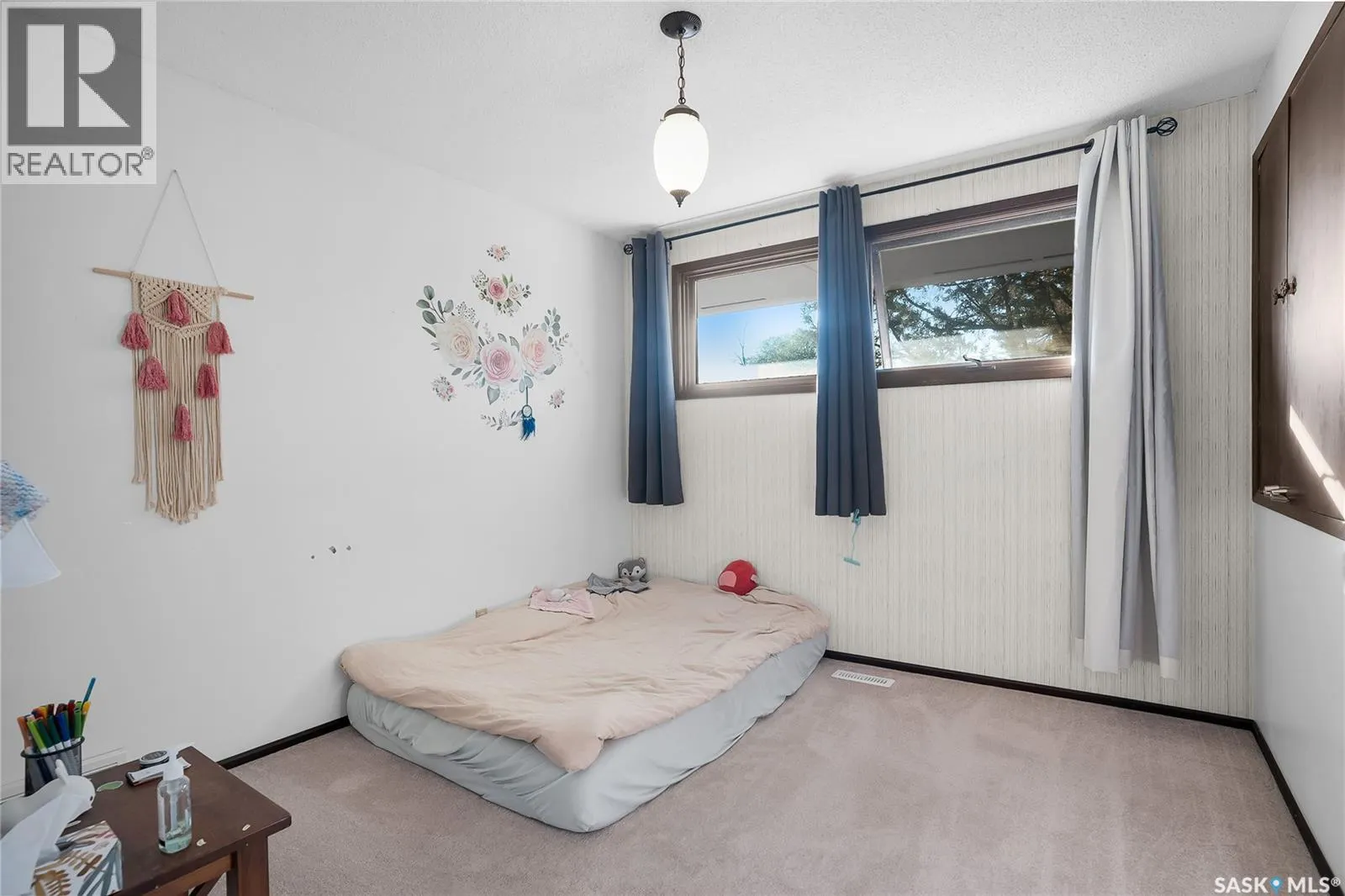 202 Begg CRESCENT