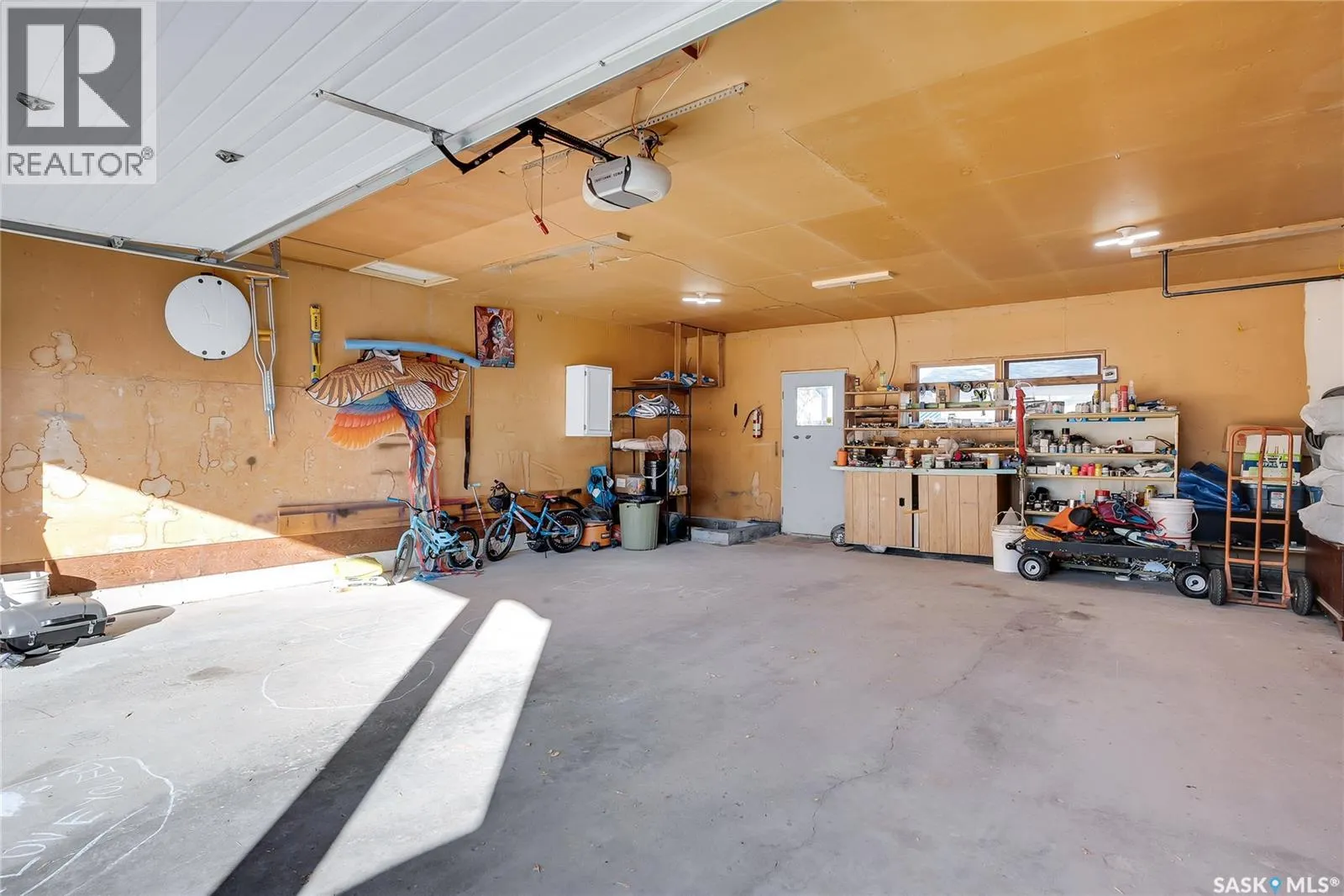 202 Begg CRESCENT