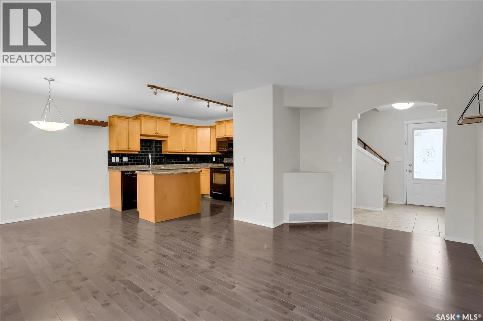 17 110 Dulmage CRESCENT