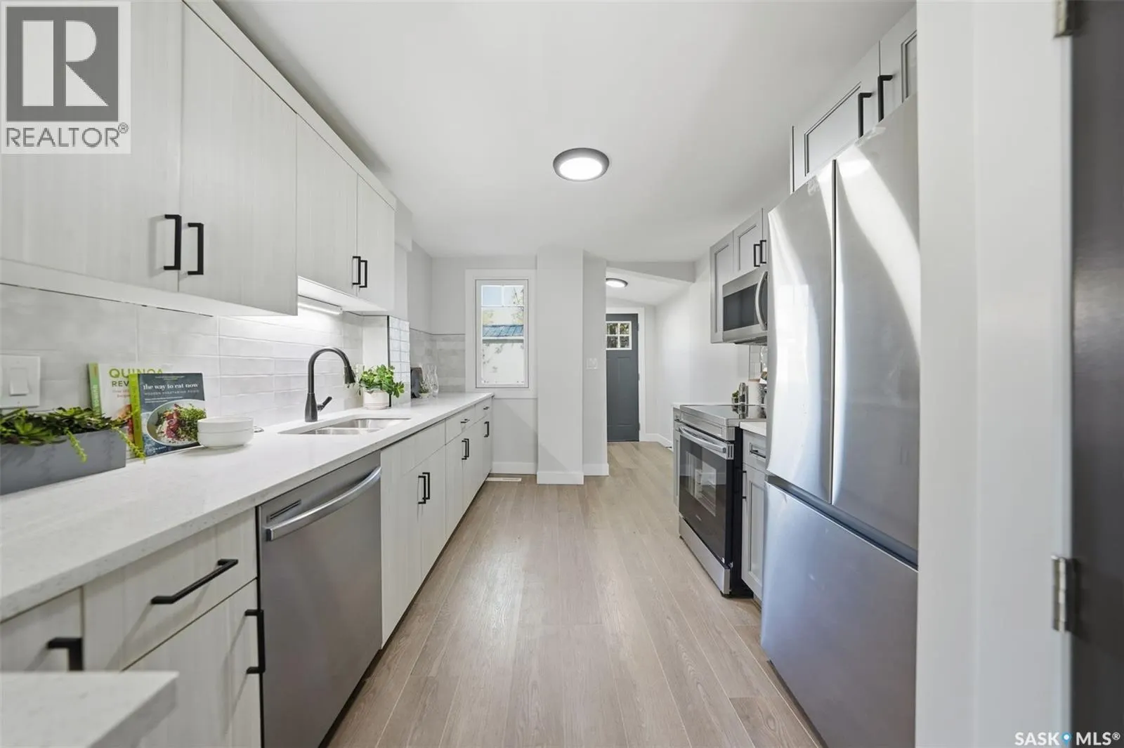 622 31st STREET W