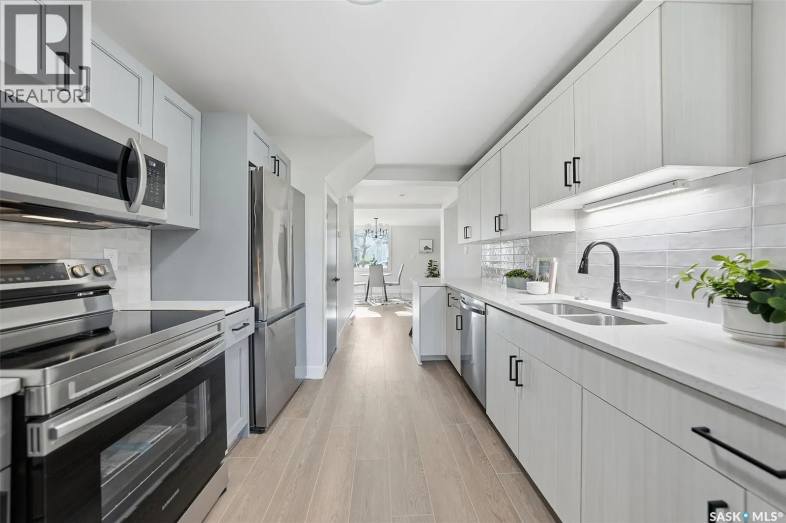 622 31st STREET W