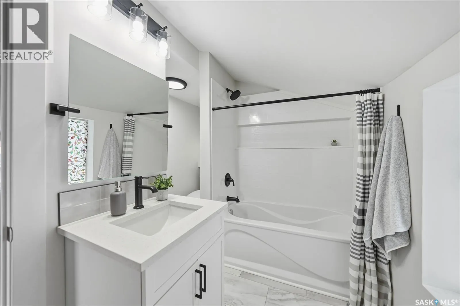 622 31st STREET W