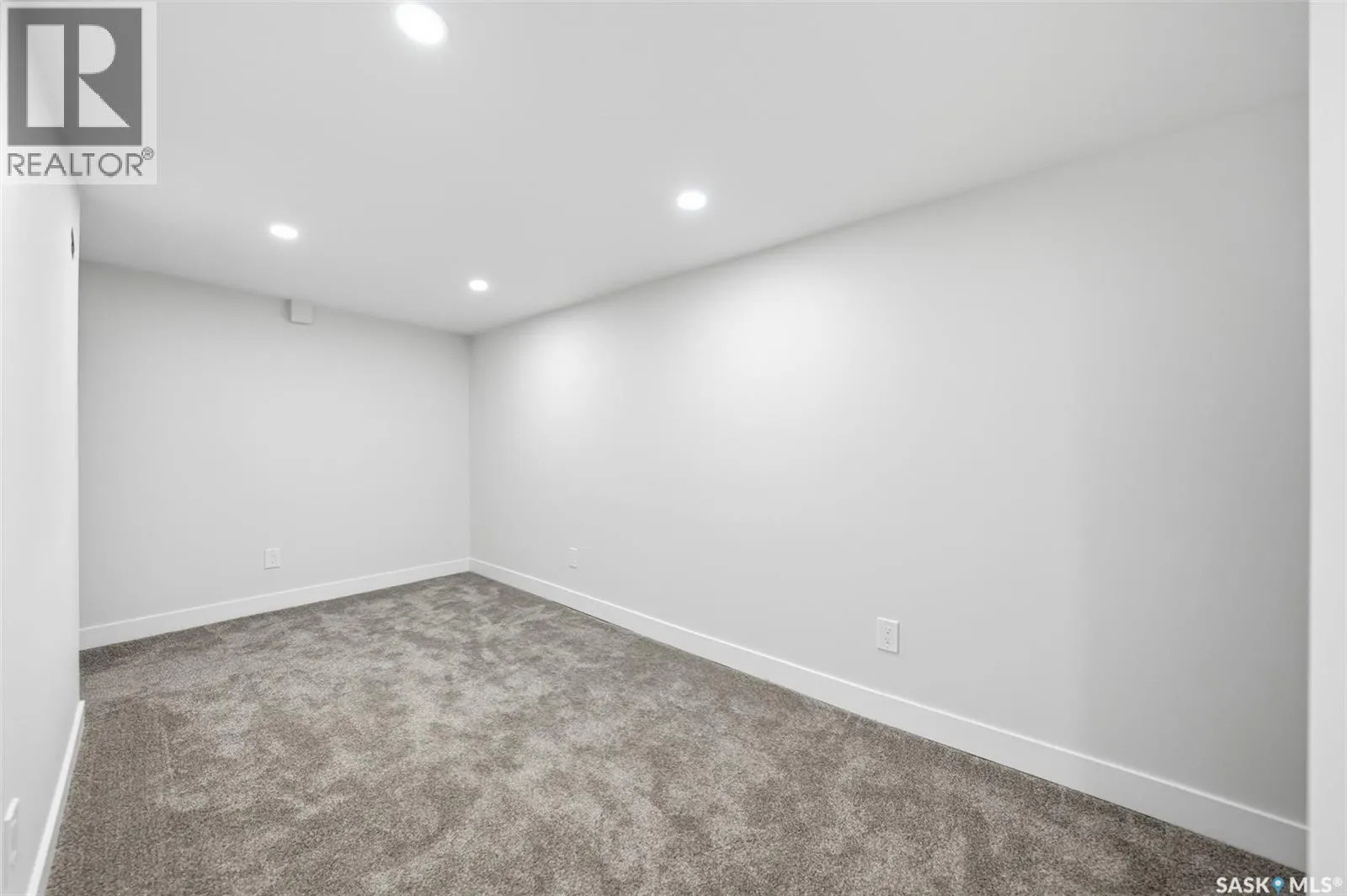 622 31st STREET W