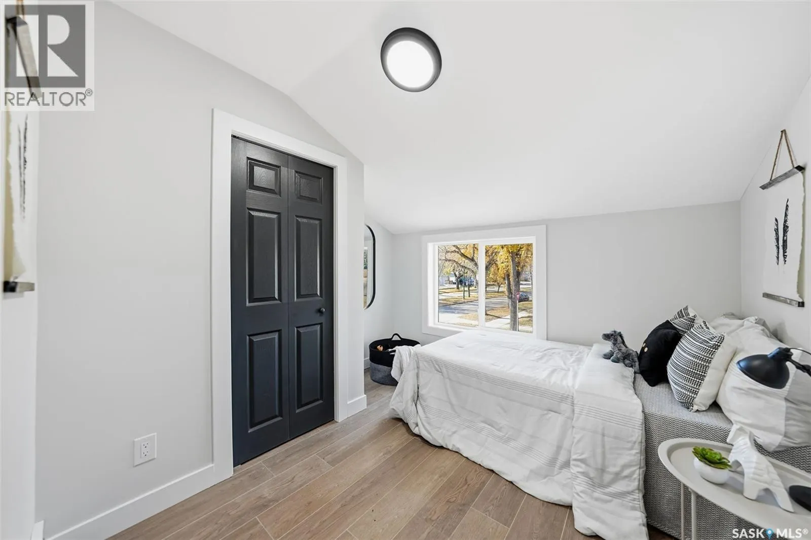 622 31st STREET W