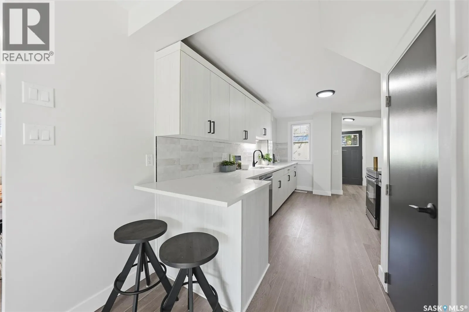 622 31st STREET W