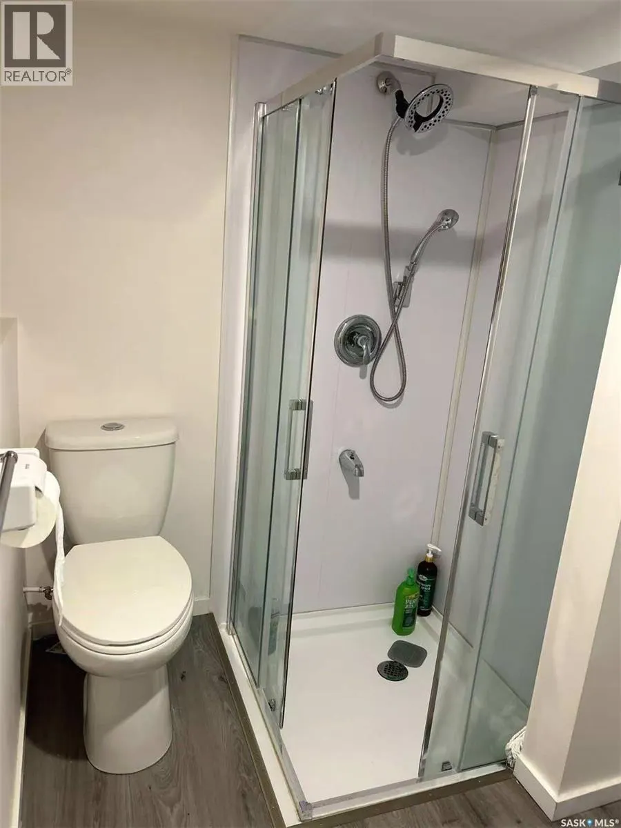 375 Fairford STREET W