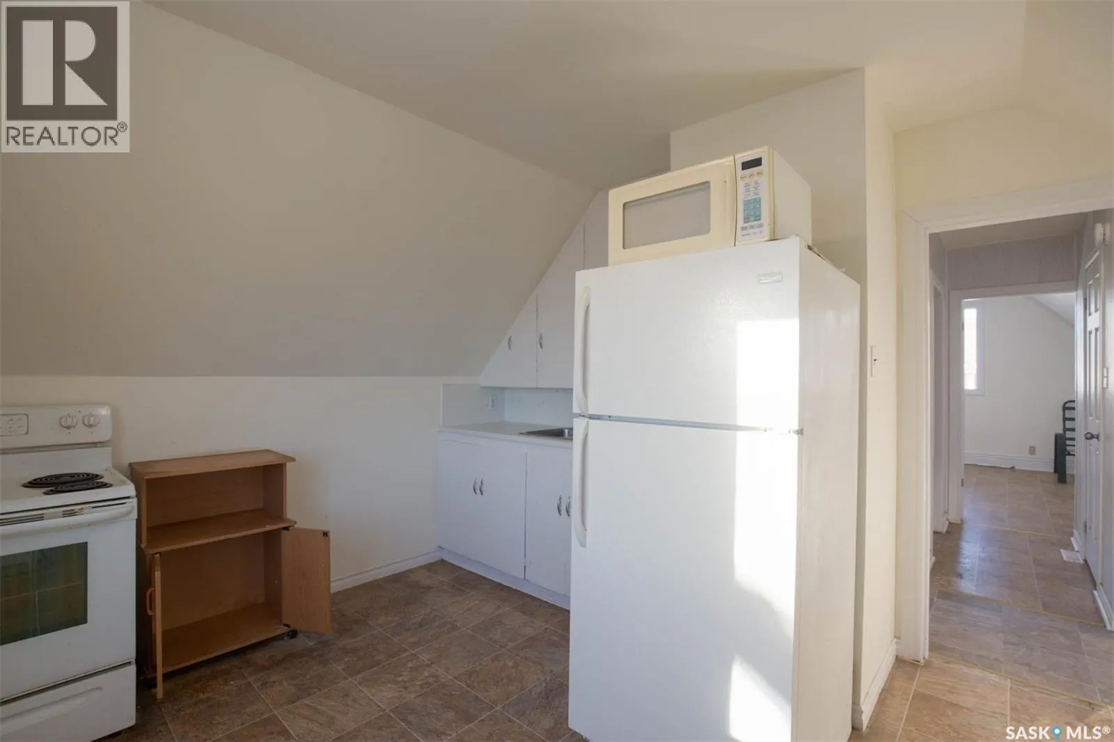 375 Fairford STREET W