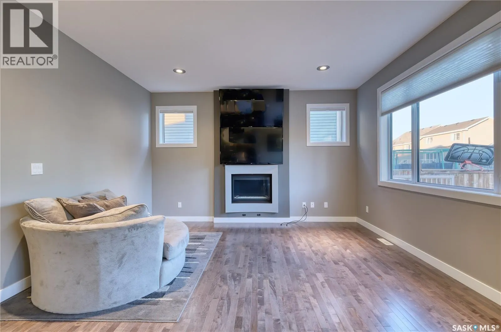 946 Pringle COVE
