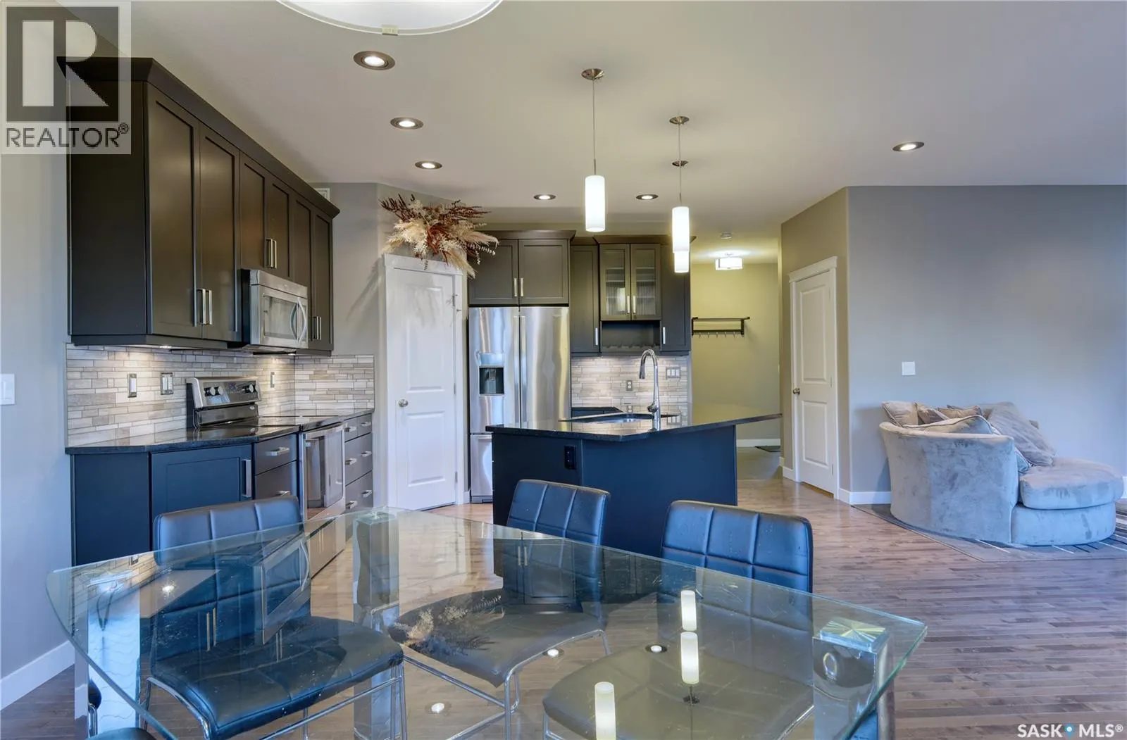946 Pringle COVE