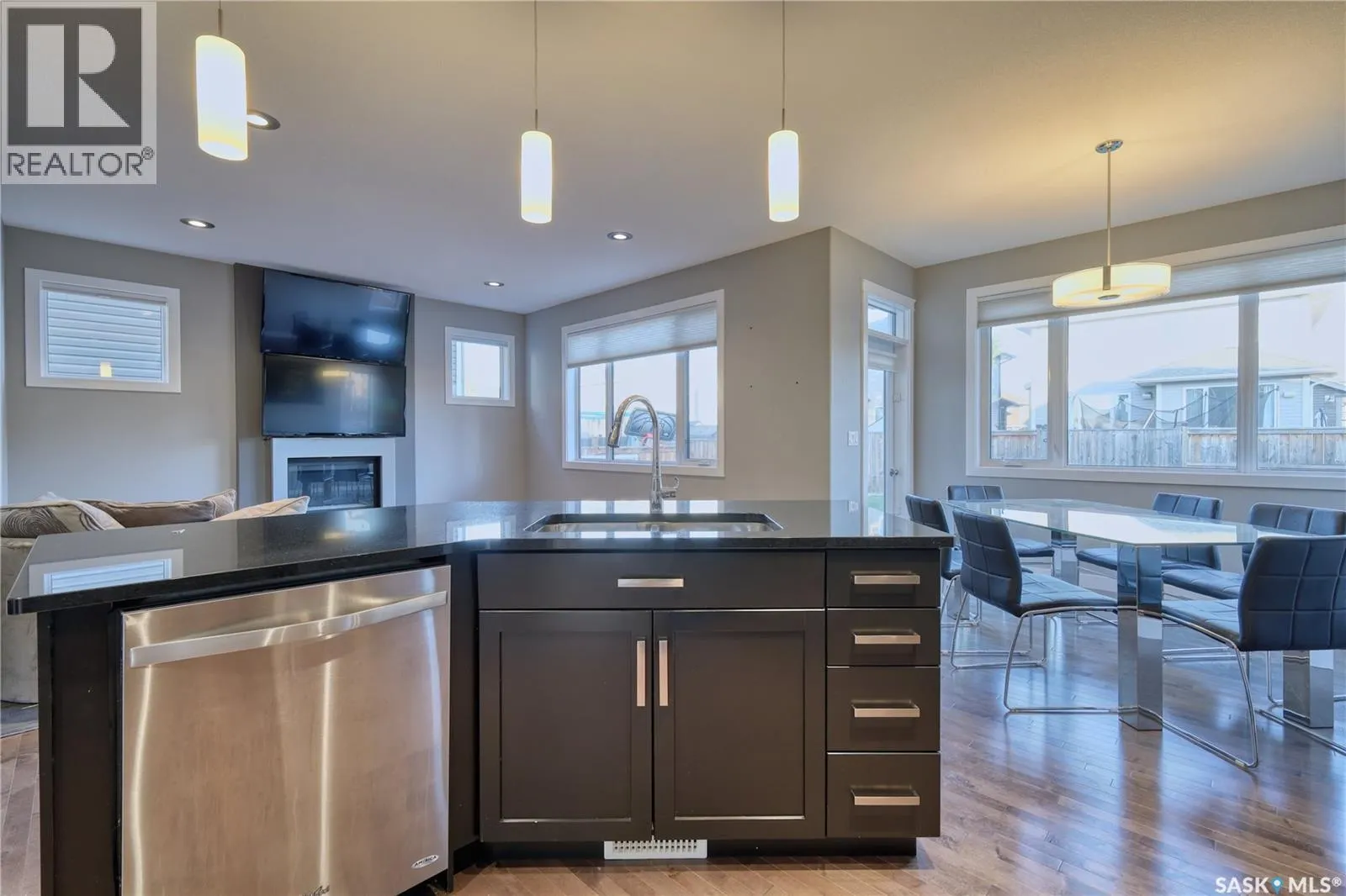 946 Pringle COVE