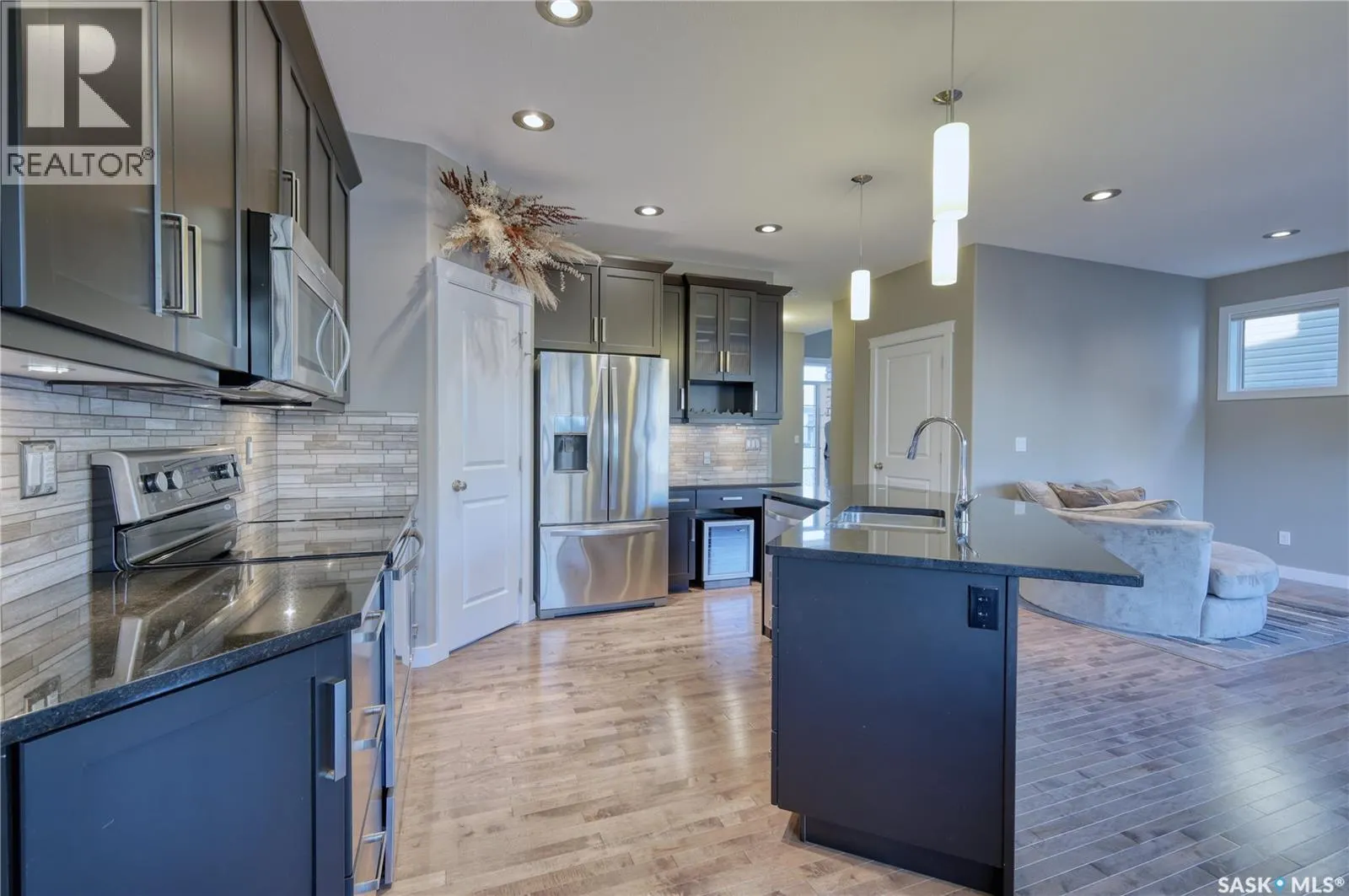 946 Pringle COVE