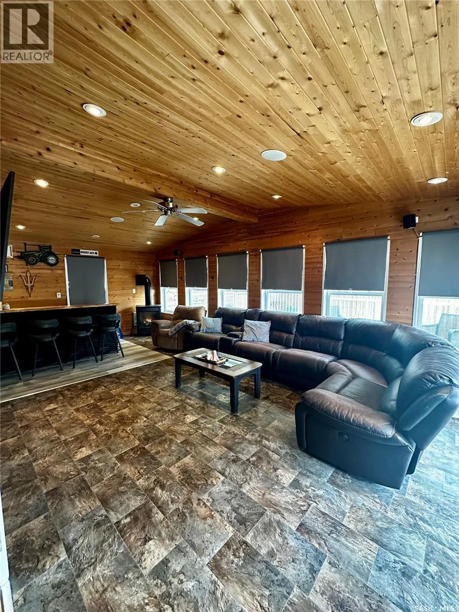 19 McKinnon BAY