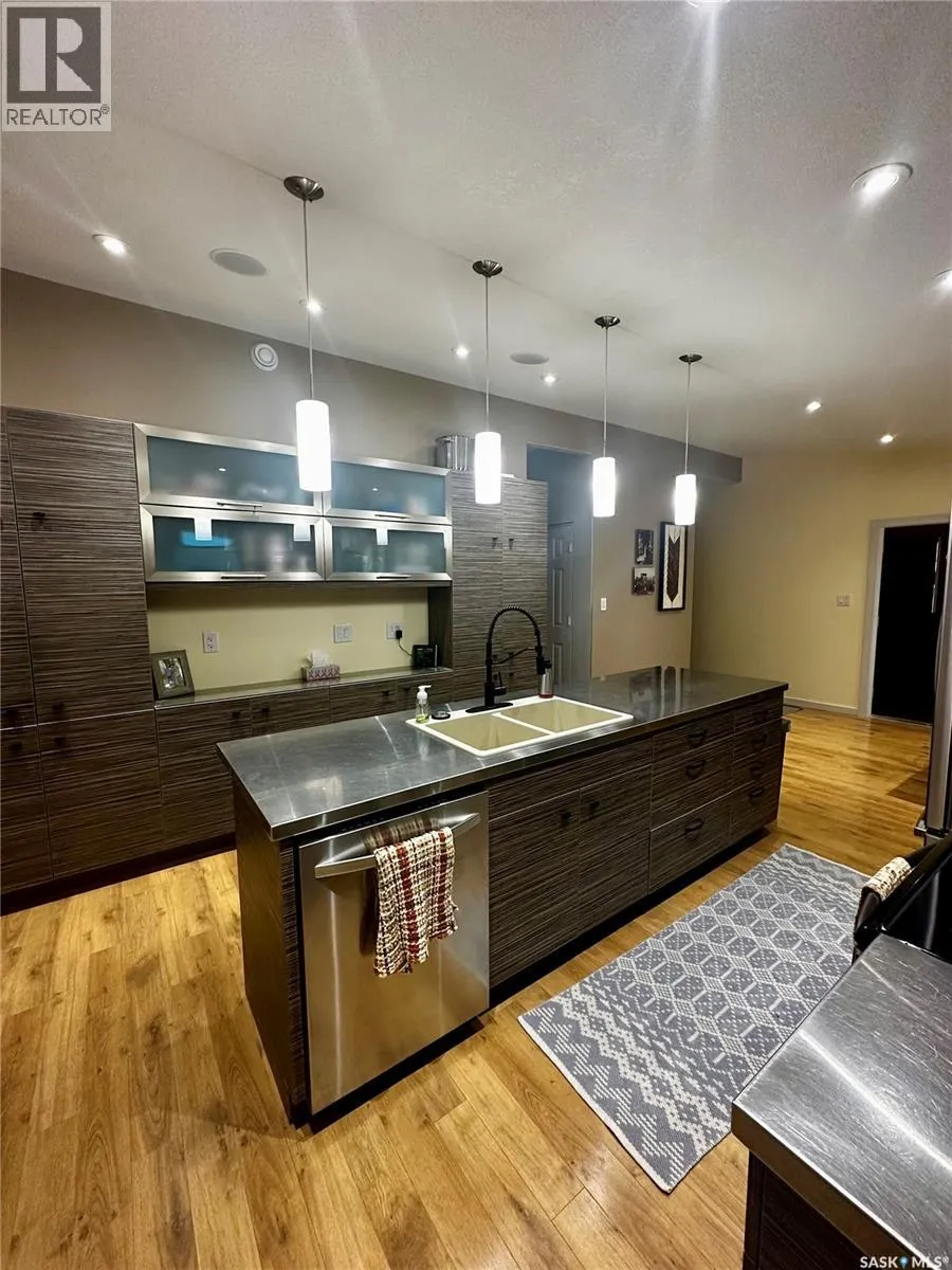 19 McKinnon BAY
