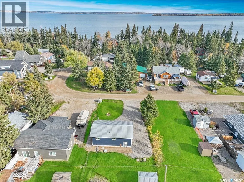 17 White Poplar CRESCENT