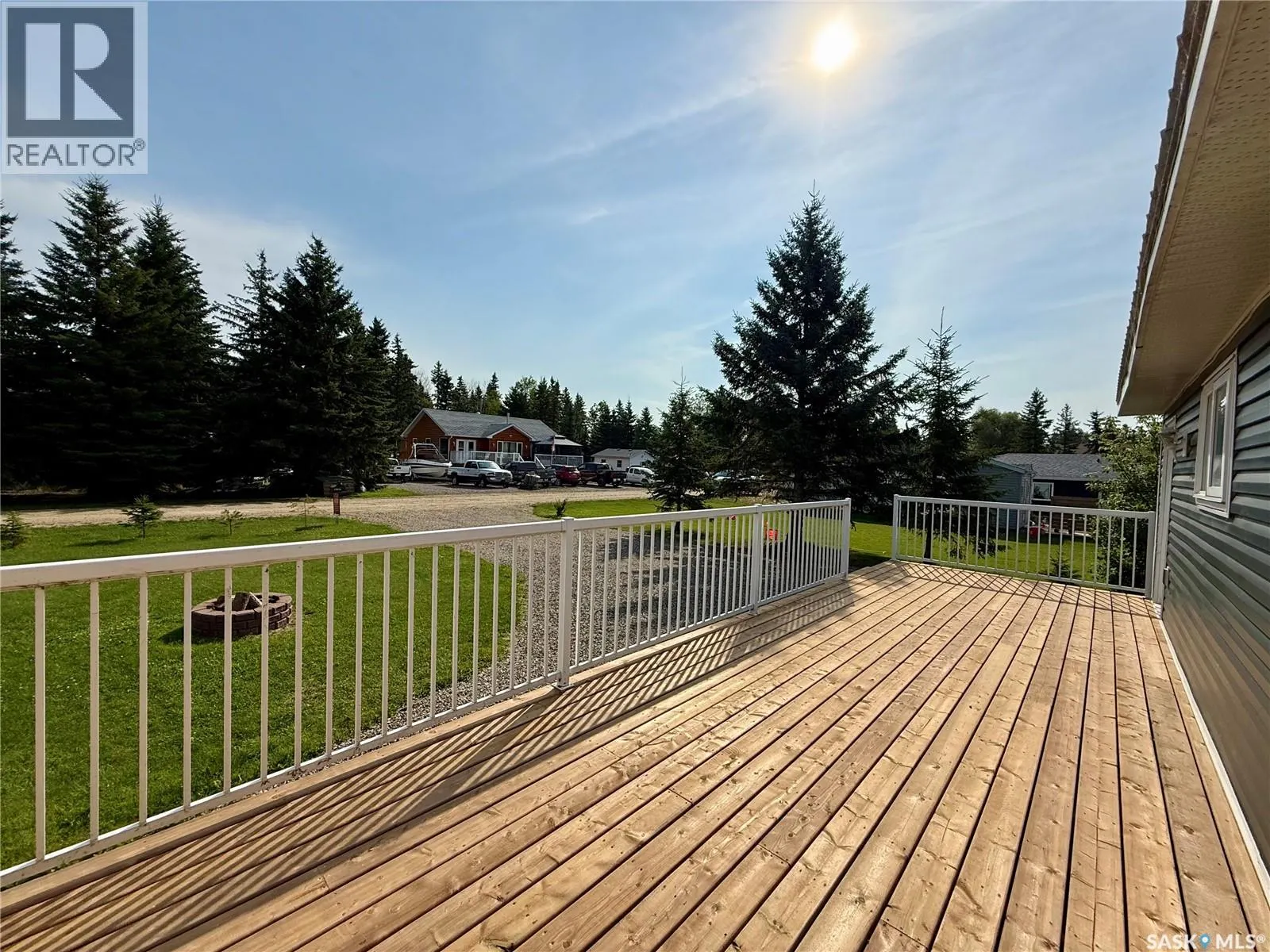 17 White Poplar CRESCENT