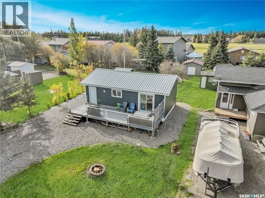 17 White Poplar CRESCENT