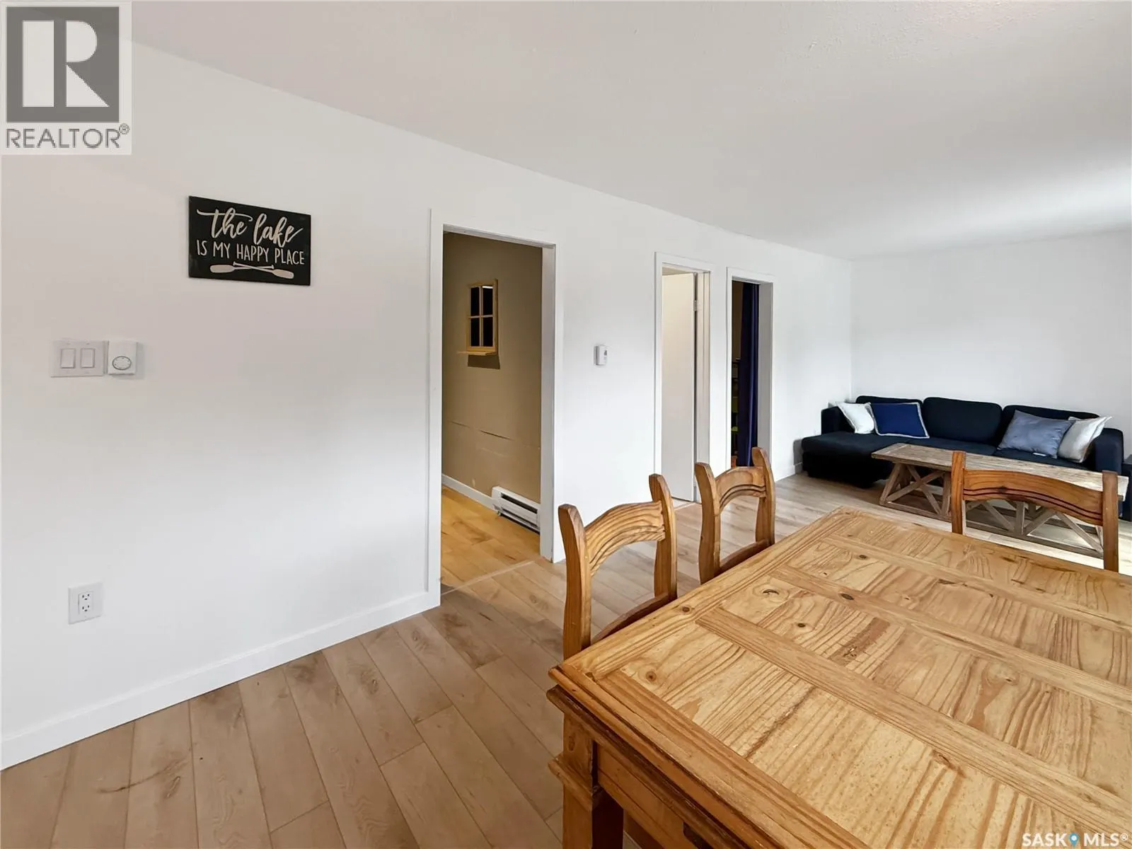 17 White Poplar CRESCENT