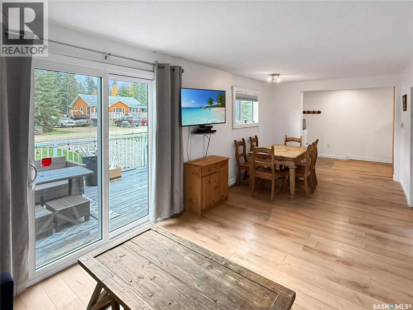 17 White Poplar CRESCENT
