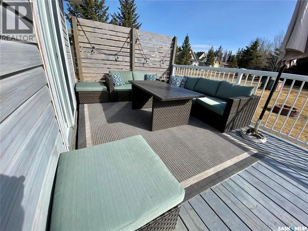 17 White Poplar CRESCENT