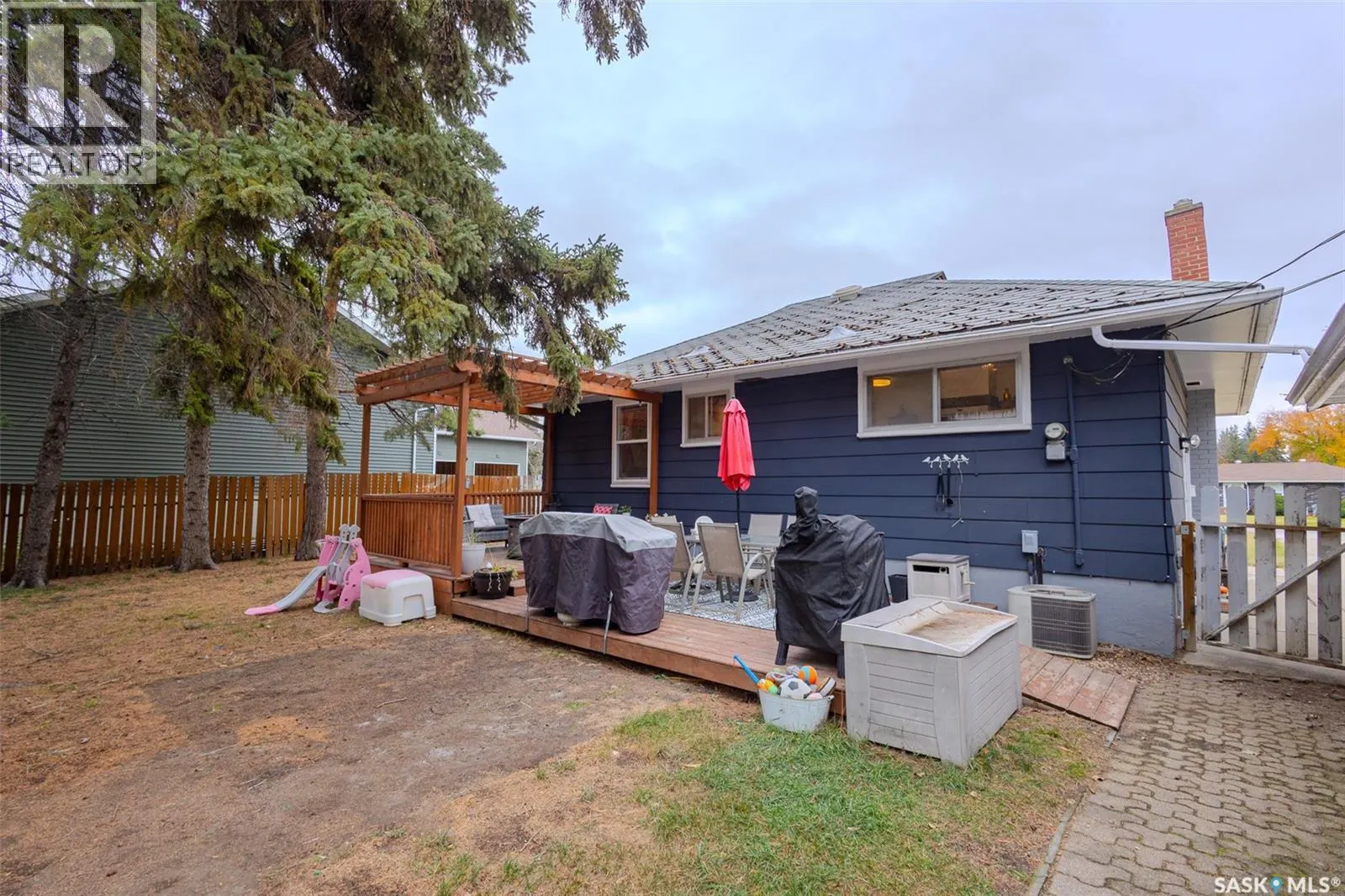 1205 Lancaster BOULEVARD