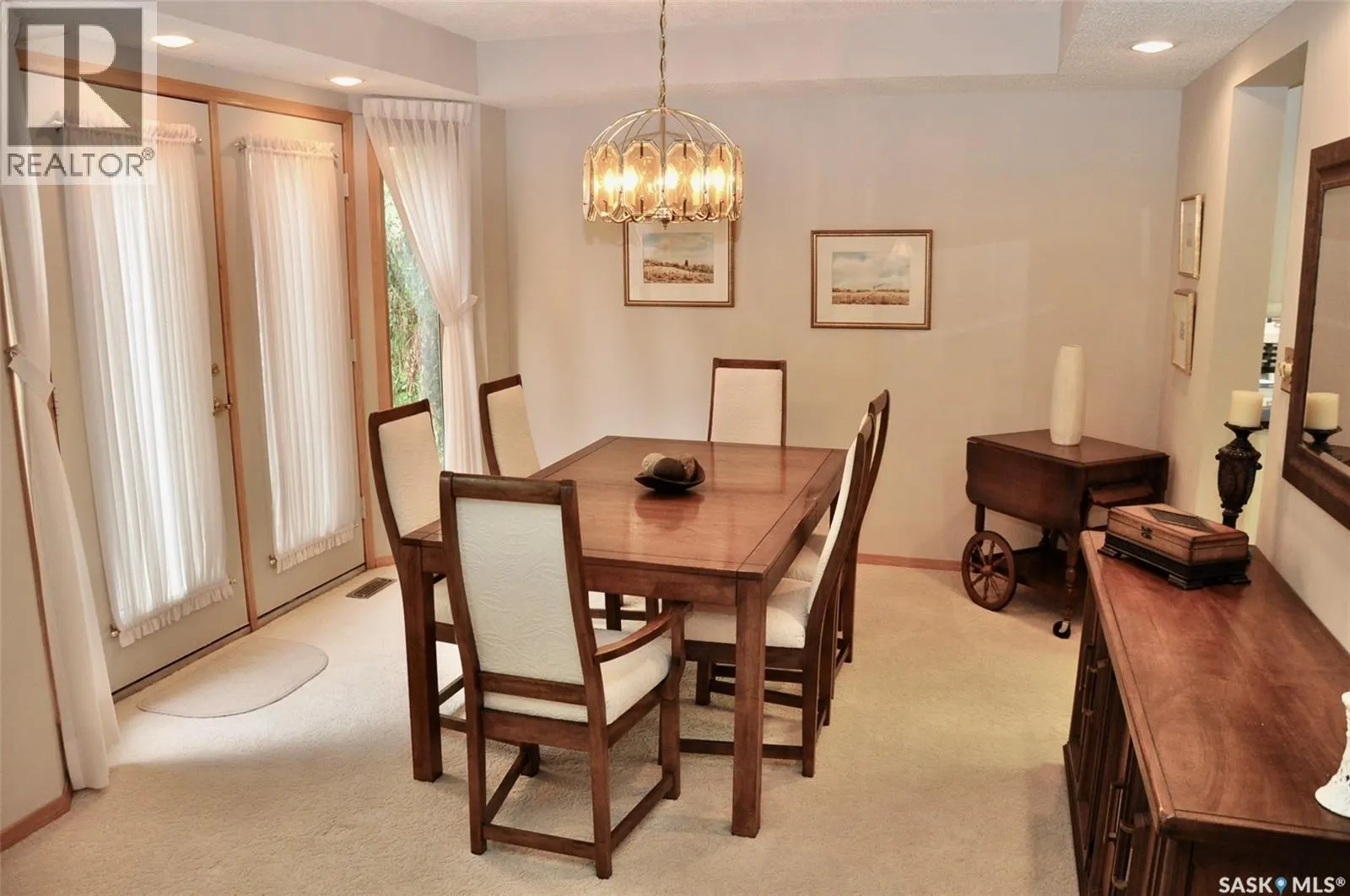 1402 415 Heritage CRESCENT