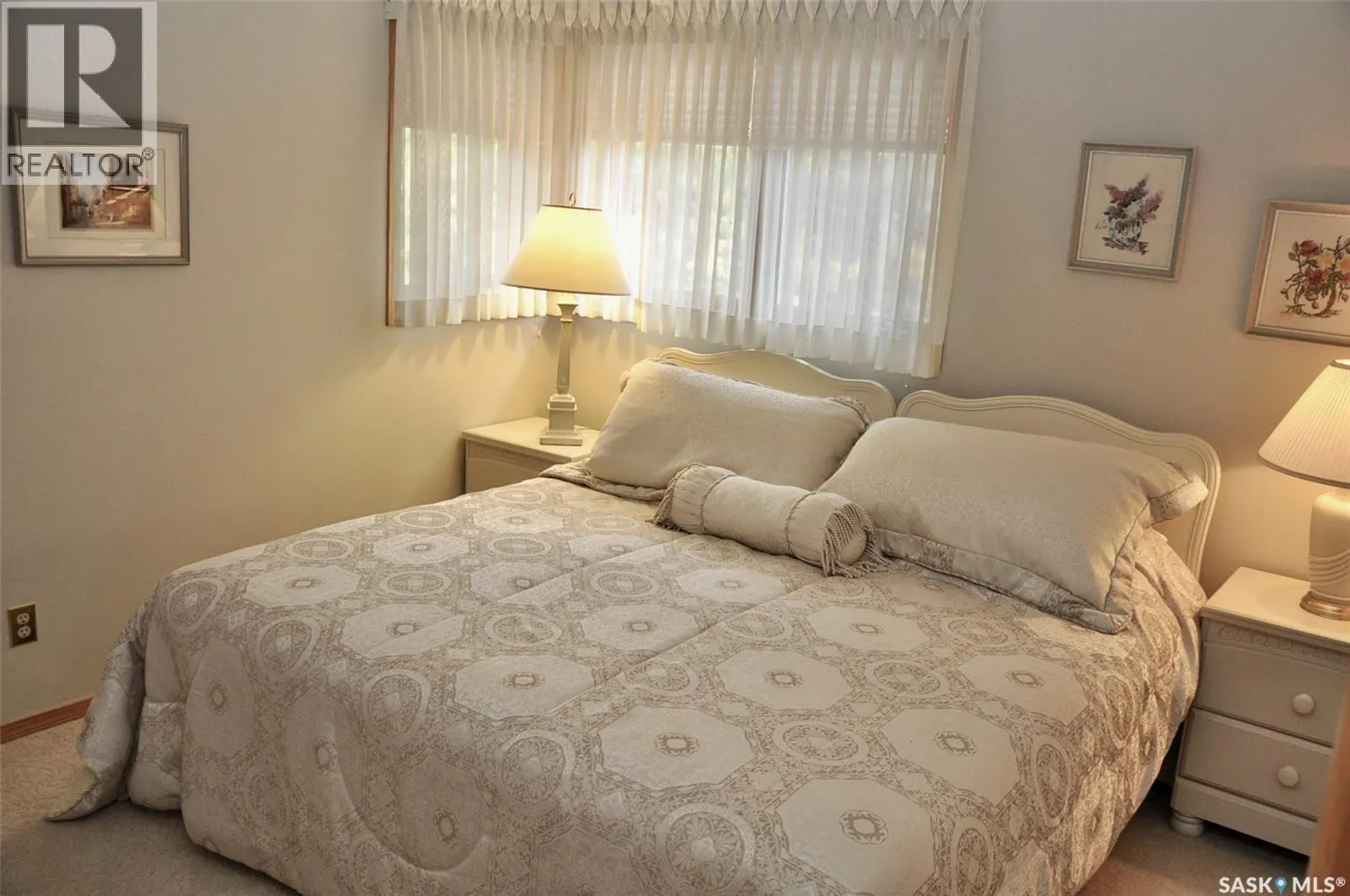 1402 415 Heritage CRESCENT