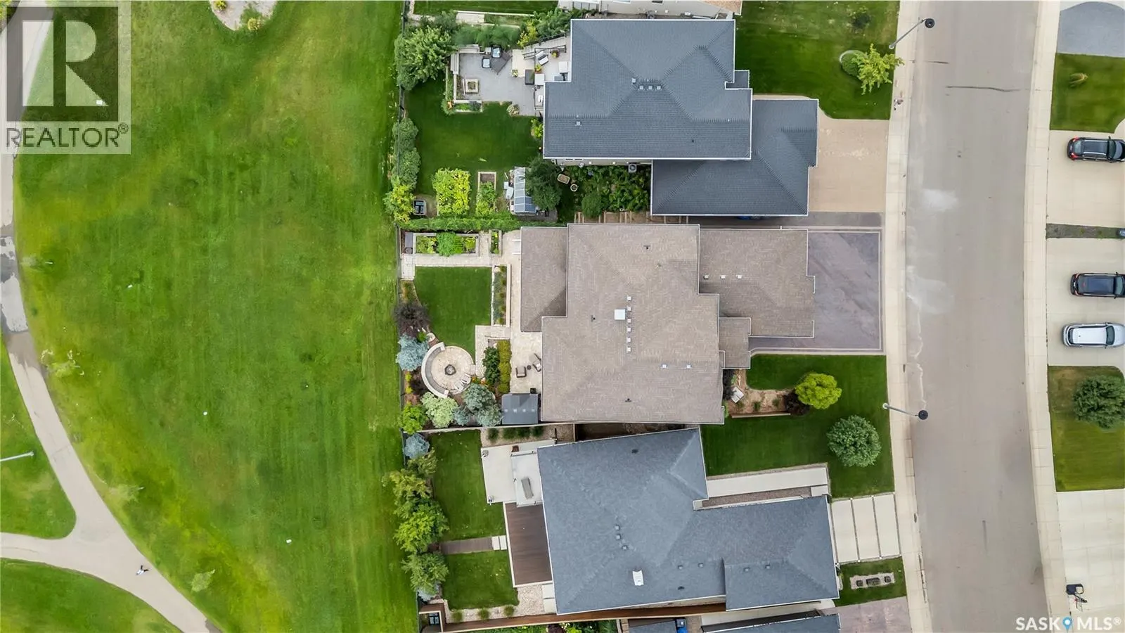 250 Whalley CRESCENT