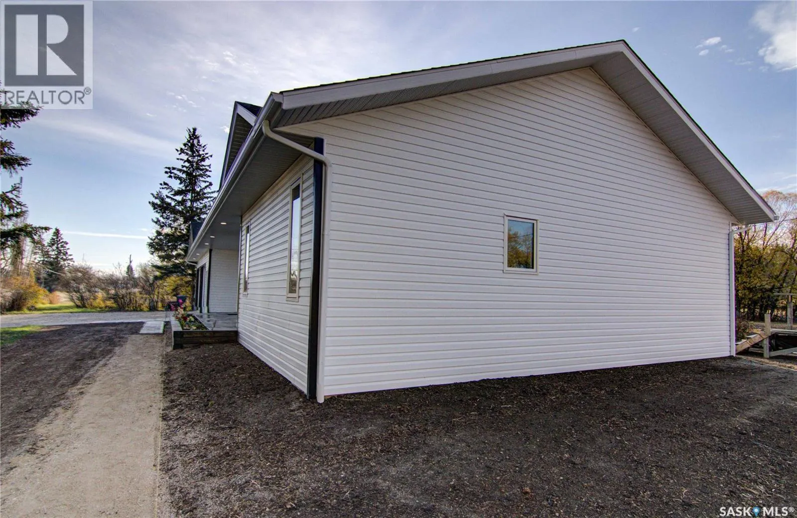 108 Central AVENUE