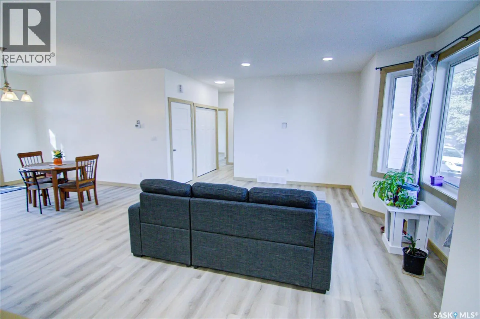 108 Central AVENUE