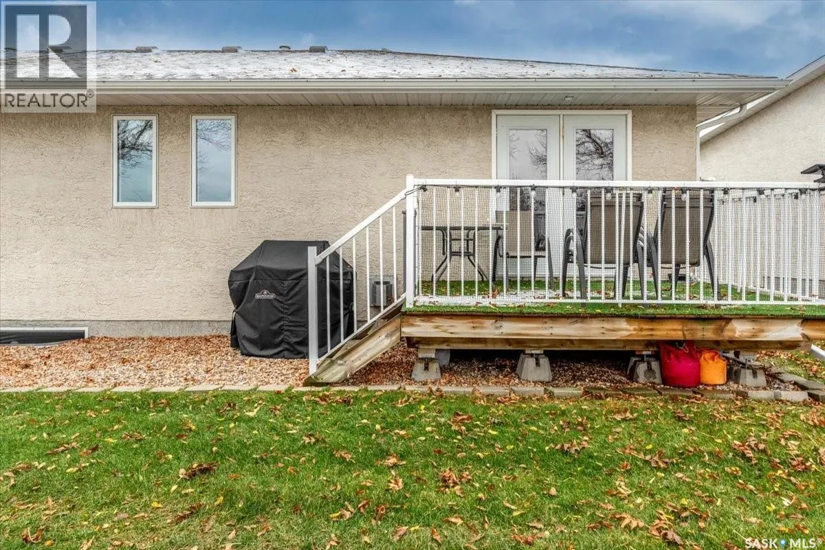 1554 Dewdney BAY E