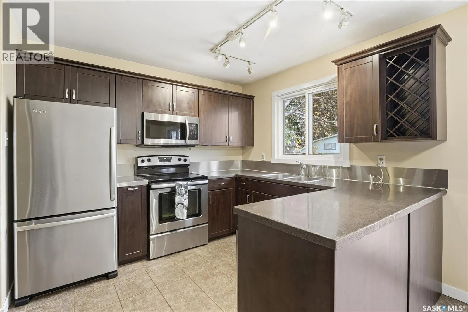 317 Fisher CRESCENT