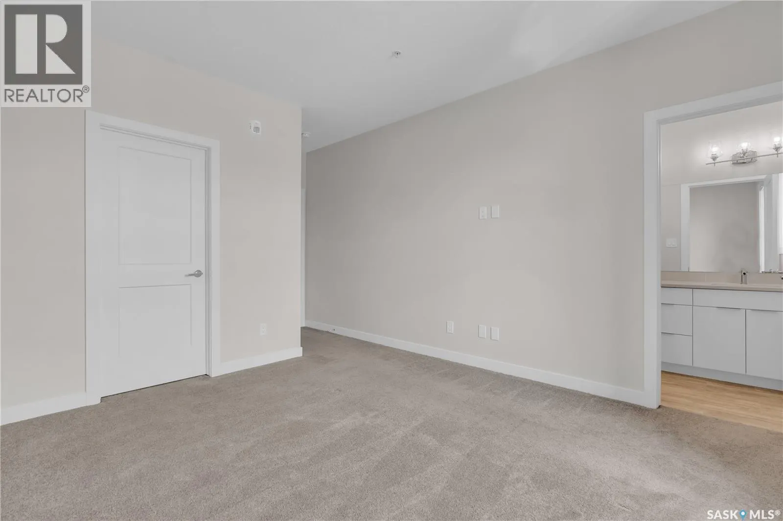 201 3581 Evans COURT