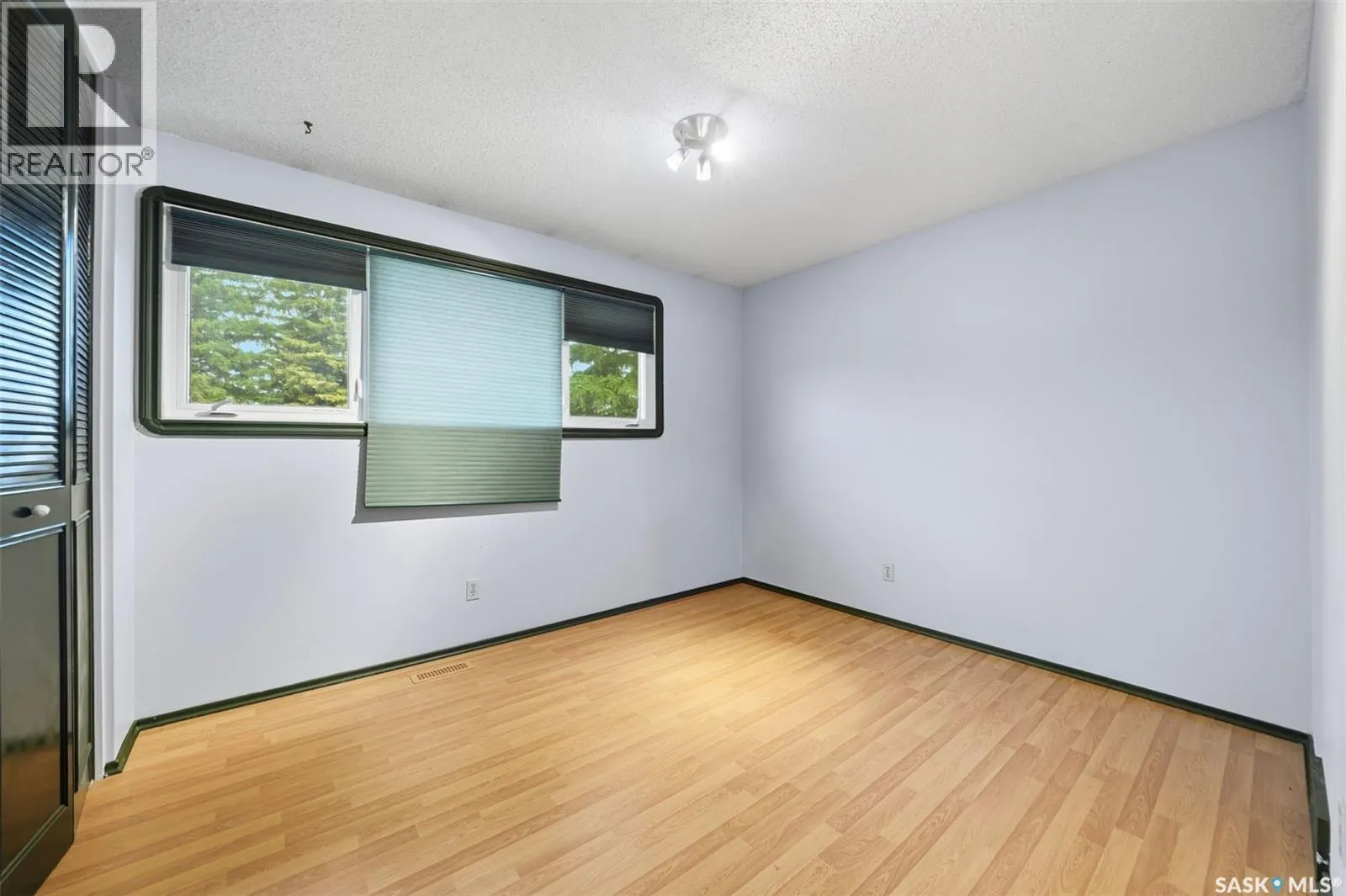 317 Anderson CRESCENT