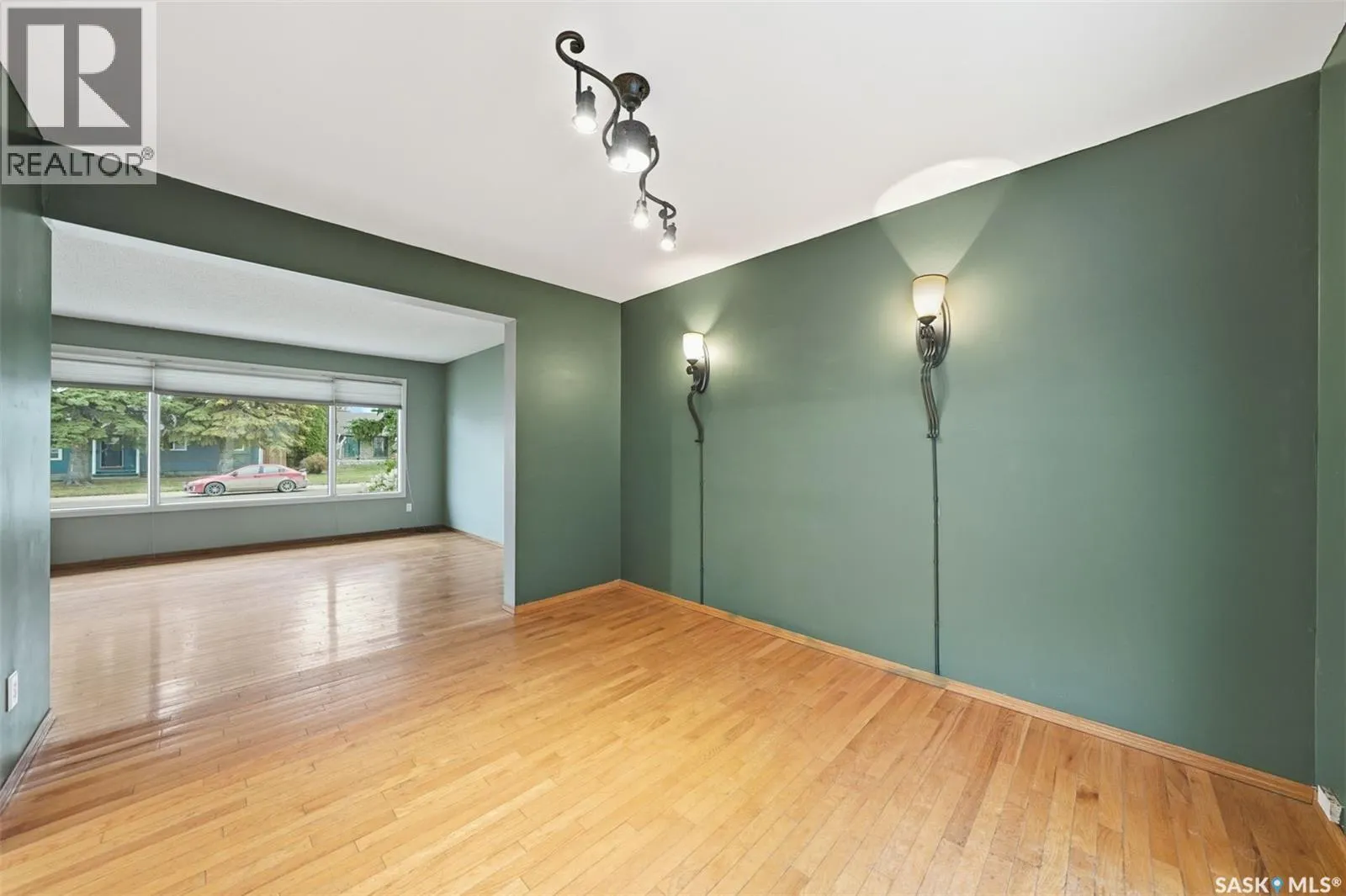317 Anderson CRESCENT