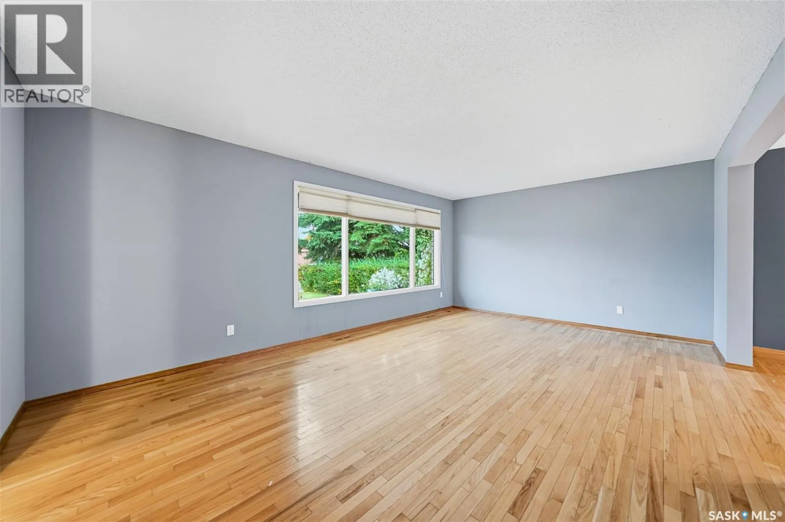 317 Anderson CRESCENT