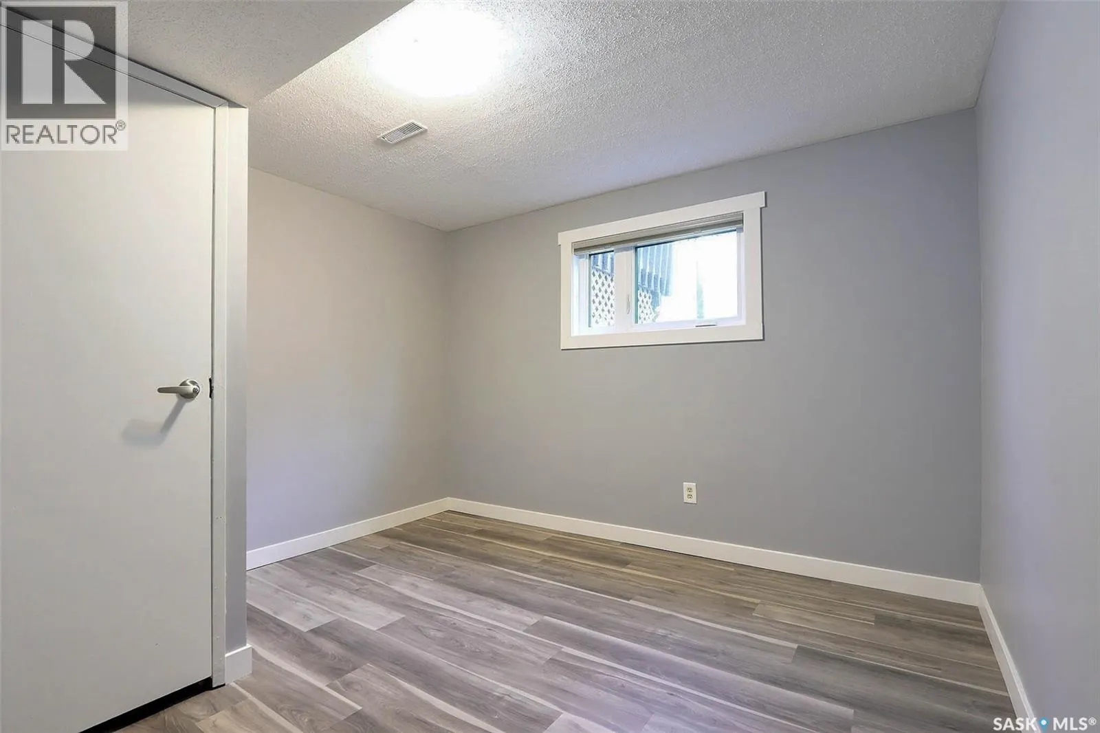 1661 Olive Diefenbaker DRIVE