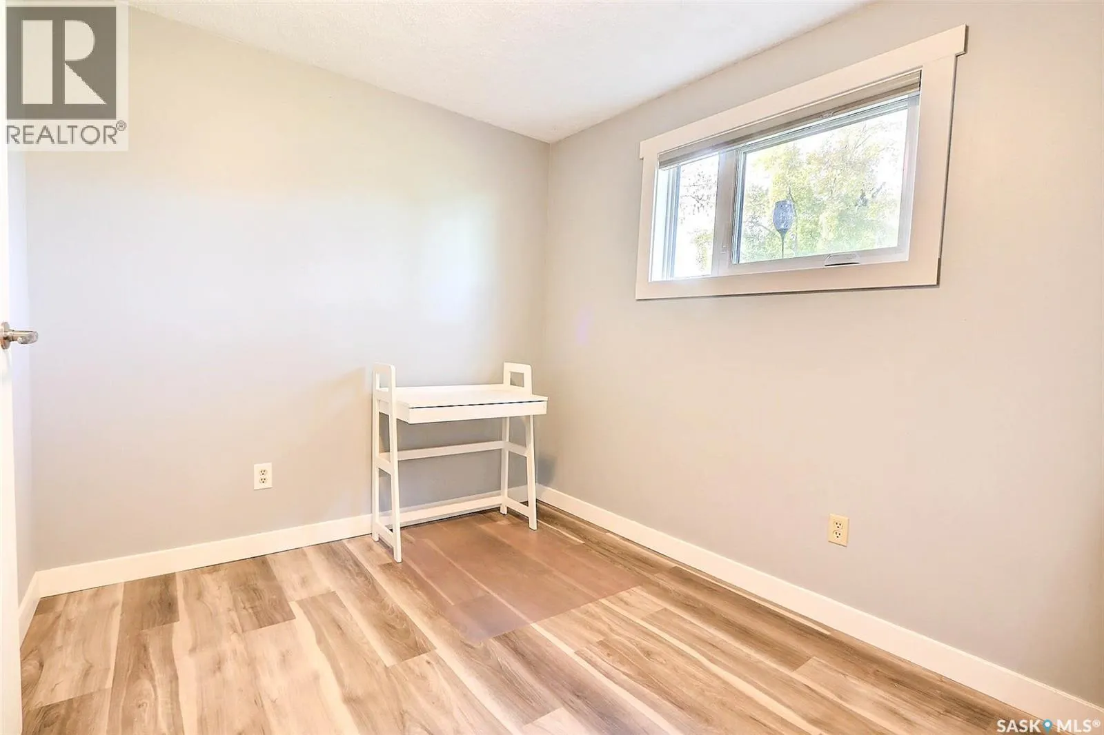 1661 Olive Diefenbaker DRIVE
