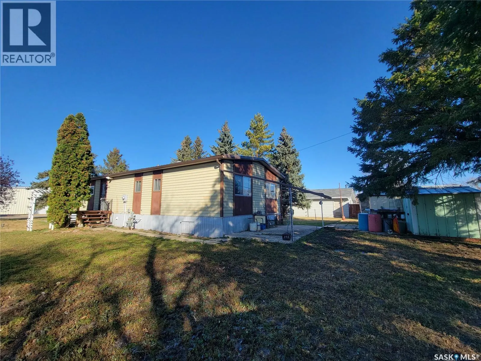 310 5th STREET W