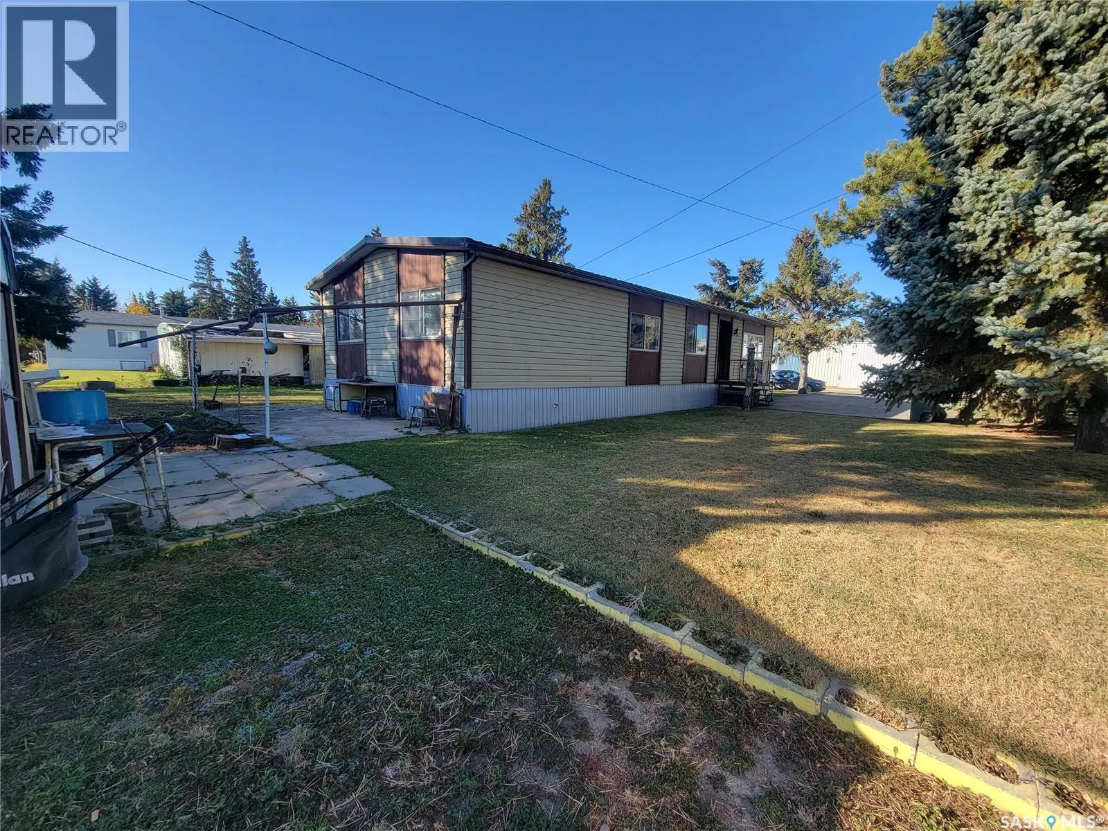 310 5th STREET W