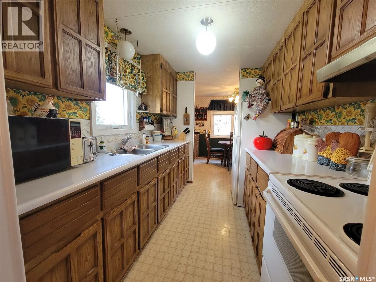 310 5th STREET W