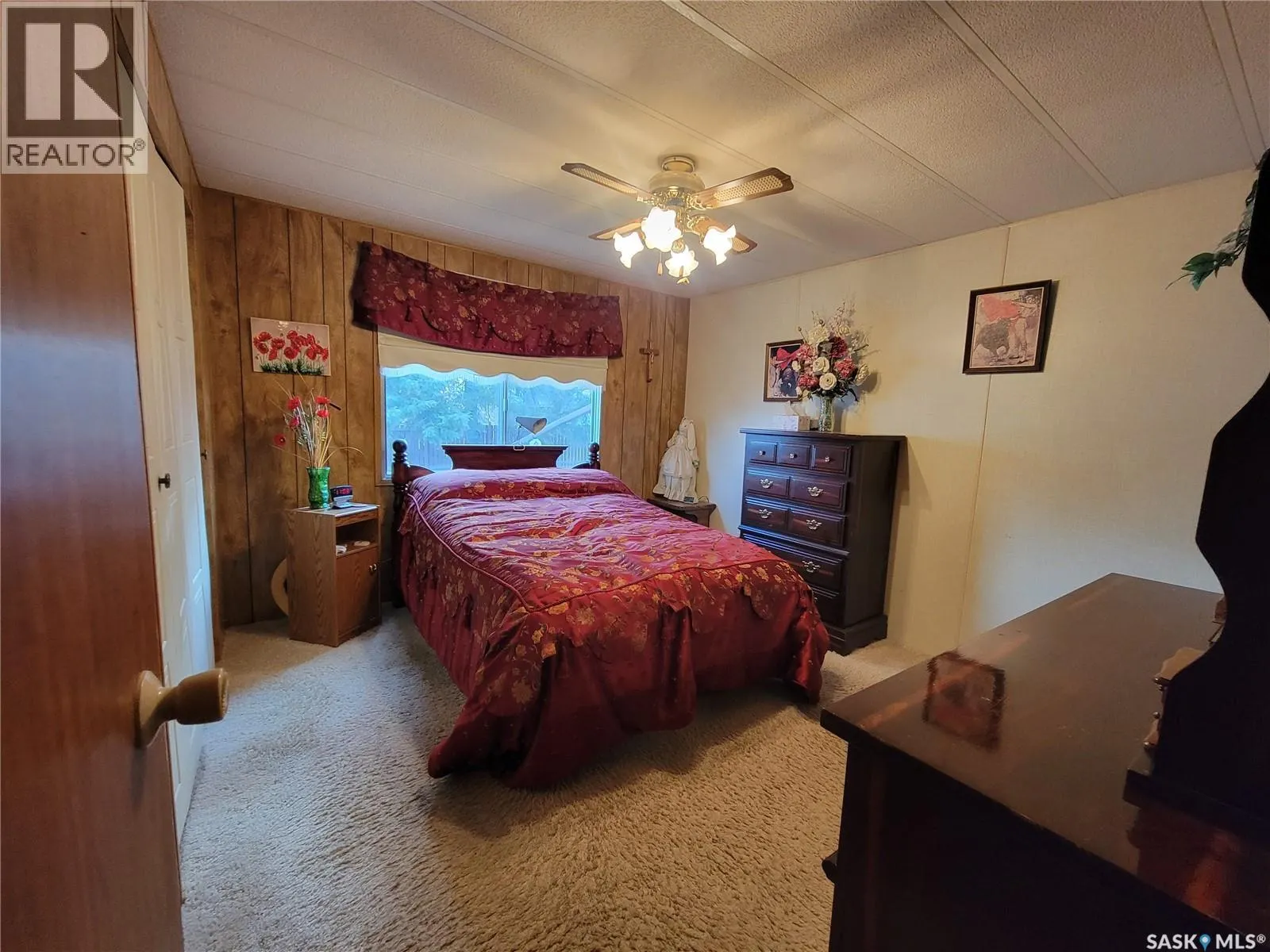 310 5th STREET W