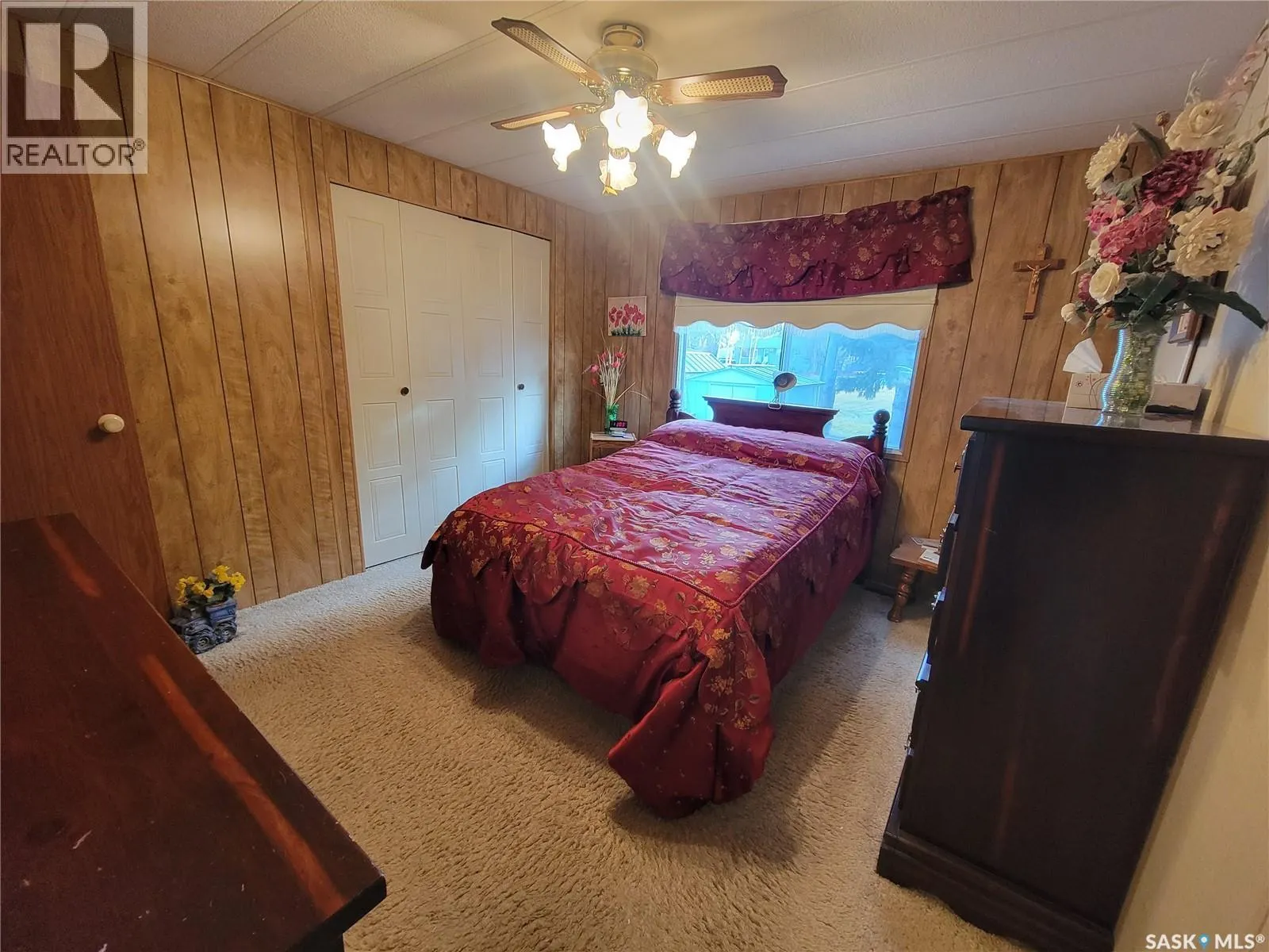 310 5th STREET W