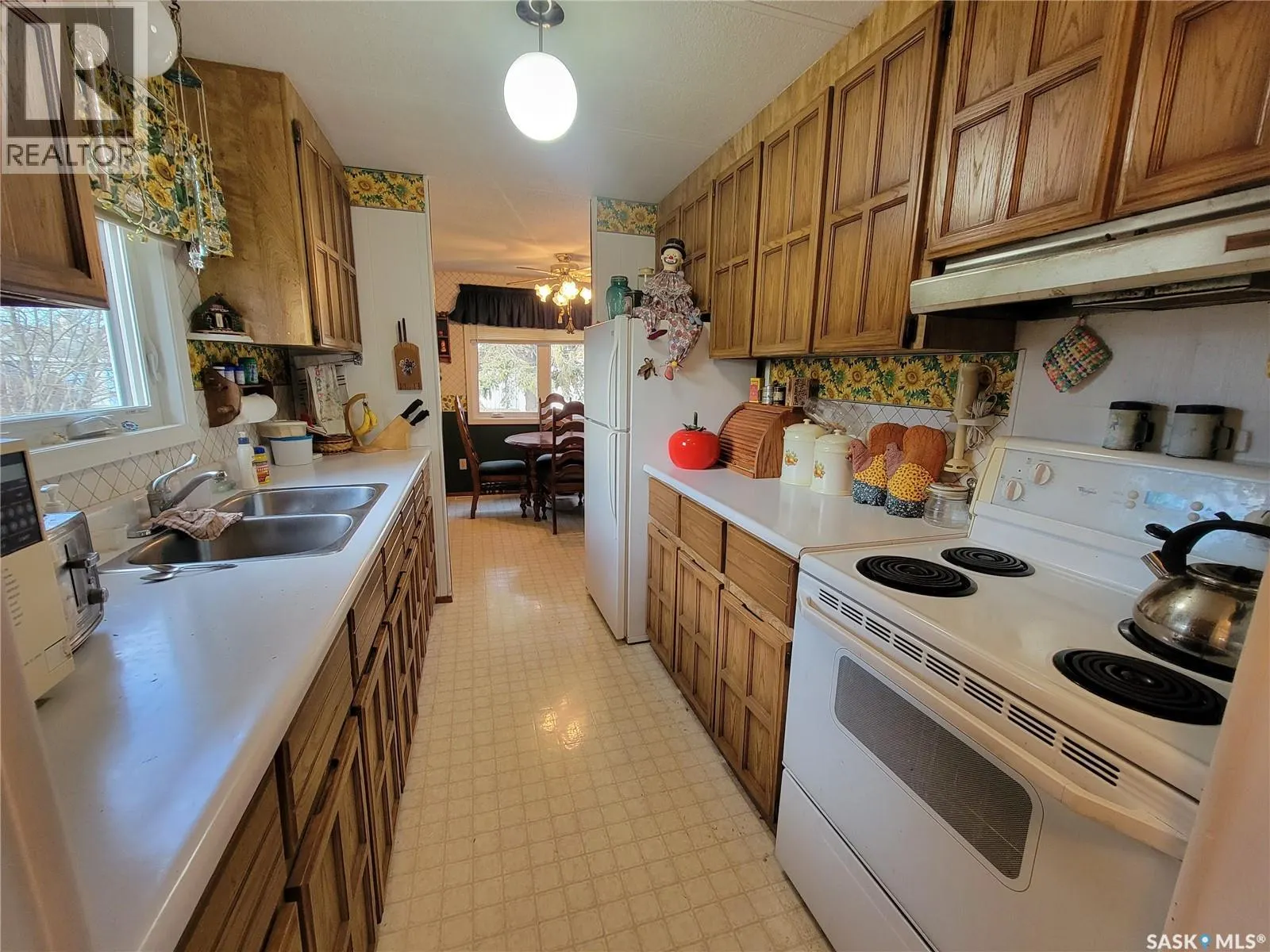 310 5th STREET W