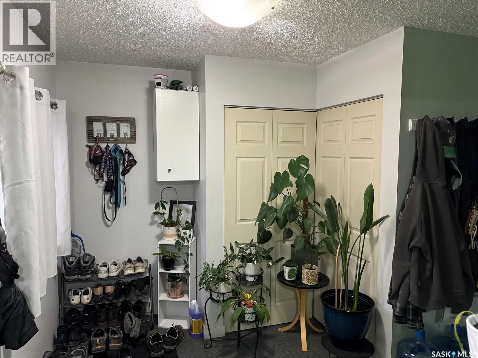 138 THOMSON AVENUE