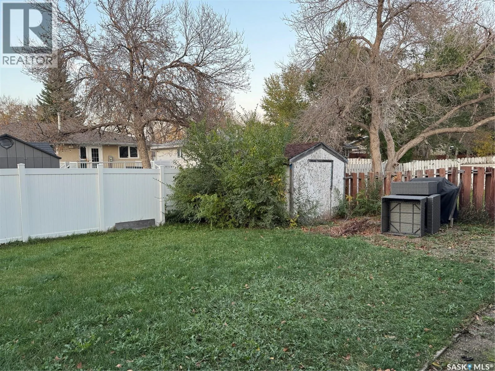138 THOMSON AVENUE
